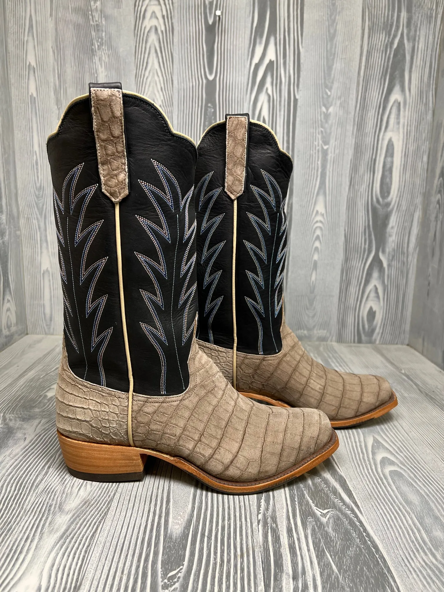 Men's Rios of Mercedes Sueded Mink Nile Crocodile with 13" Black Remuda Tops